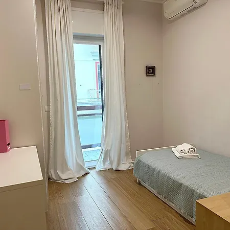 Charm & Style - Large -