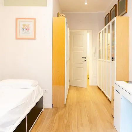 Charm & Style - Large - Bari