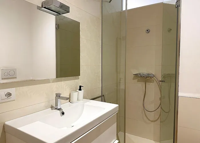 Daire Charm & Style - Large - *